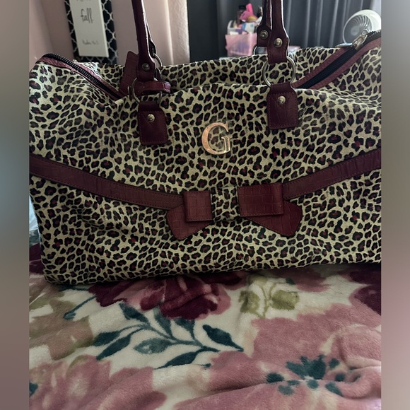 Guess duffle bag - Picture 2 of 8